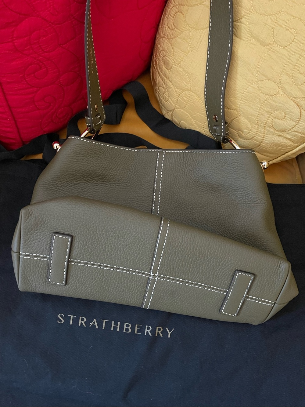 Strathberry Green Pebble Leather Lana Shoulder Bag Size Medium - Picture 8 of 11